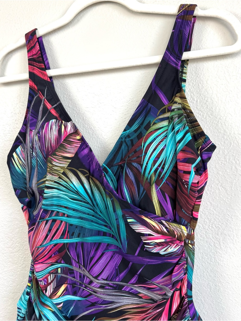 Miradonna by Miraclesuit Sz 12 One Piece Swimsuit Bahama Palms Tropical Leaves - Picture 3 of 11